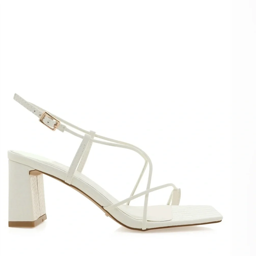 Billini Ilaia Block Heel - Picture 2 of 4